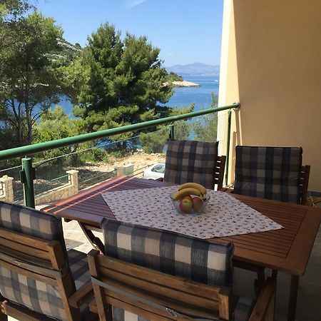 Apartment Maestral Rogač Екстериор снимка