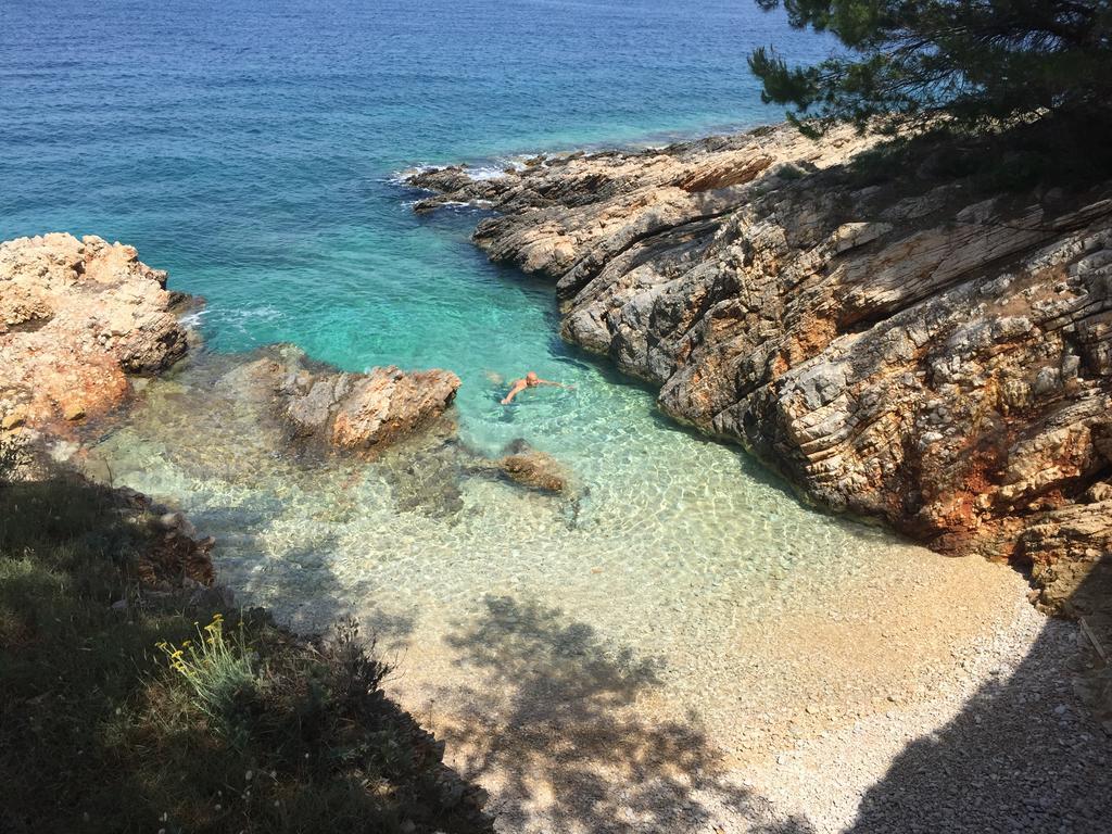 Apartment Maestral Rogač Екстериор снимка